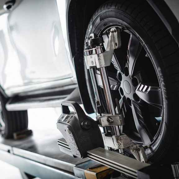 Precision Wheel Alignment Rockhampton - State of the Art Equipment